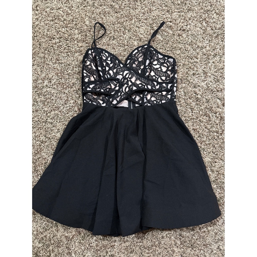 Luxxel Black Lace Dress NYE Mini Cocktail Party Women's Size Contemporary Large